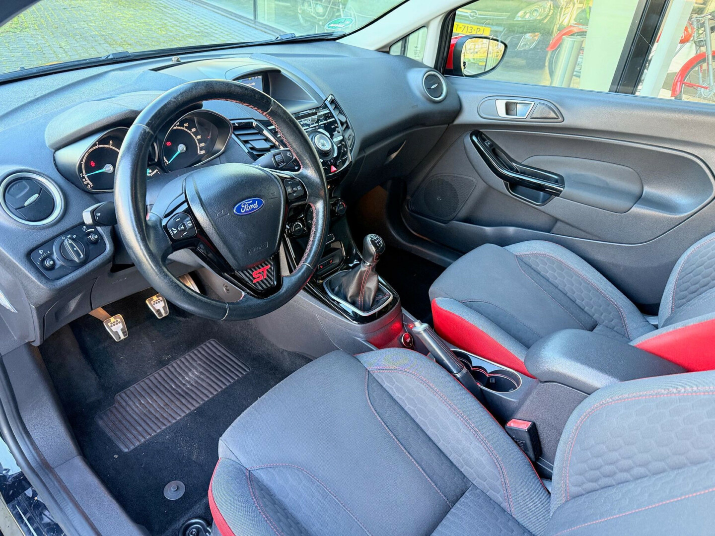 Ford-Fiesta-3