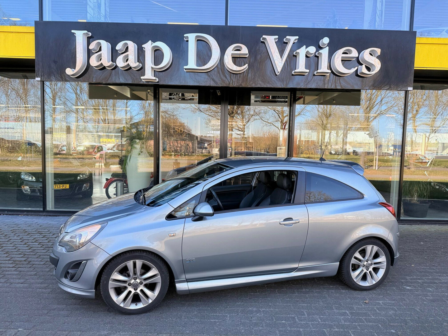 Opel-Corsa-1