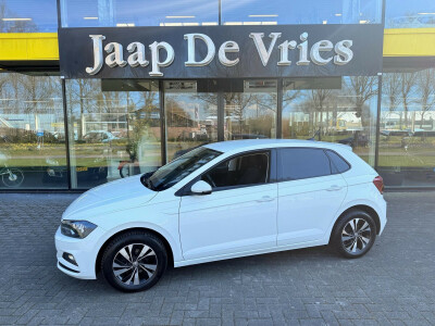 Volkswagen-Polo-1