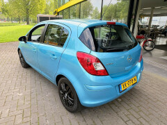 Opel-Corsa-2